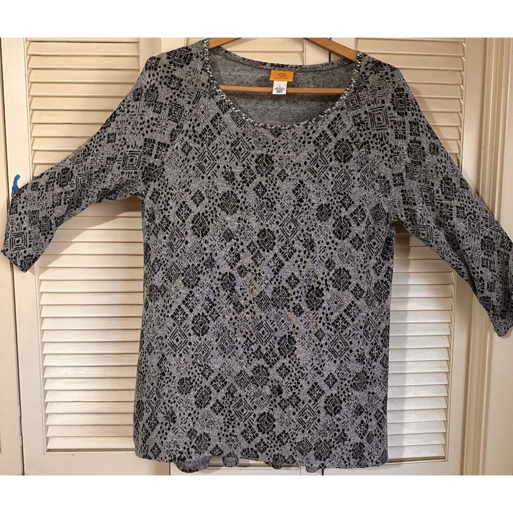 Ruby Rd.‎ Ladies Size L  Long Sleeved Sweater Top Gray / Black Bling Neckline